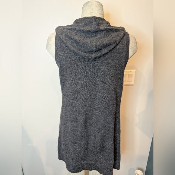 Cynthia Rowley merino hooded sweater vest Gray SIZE Medium - Picture 4 of 8